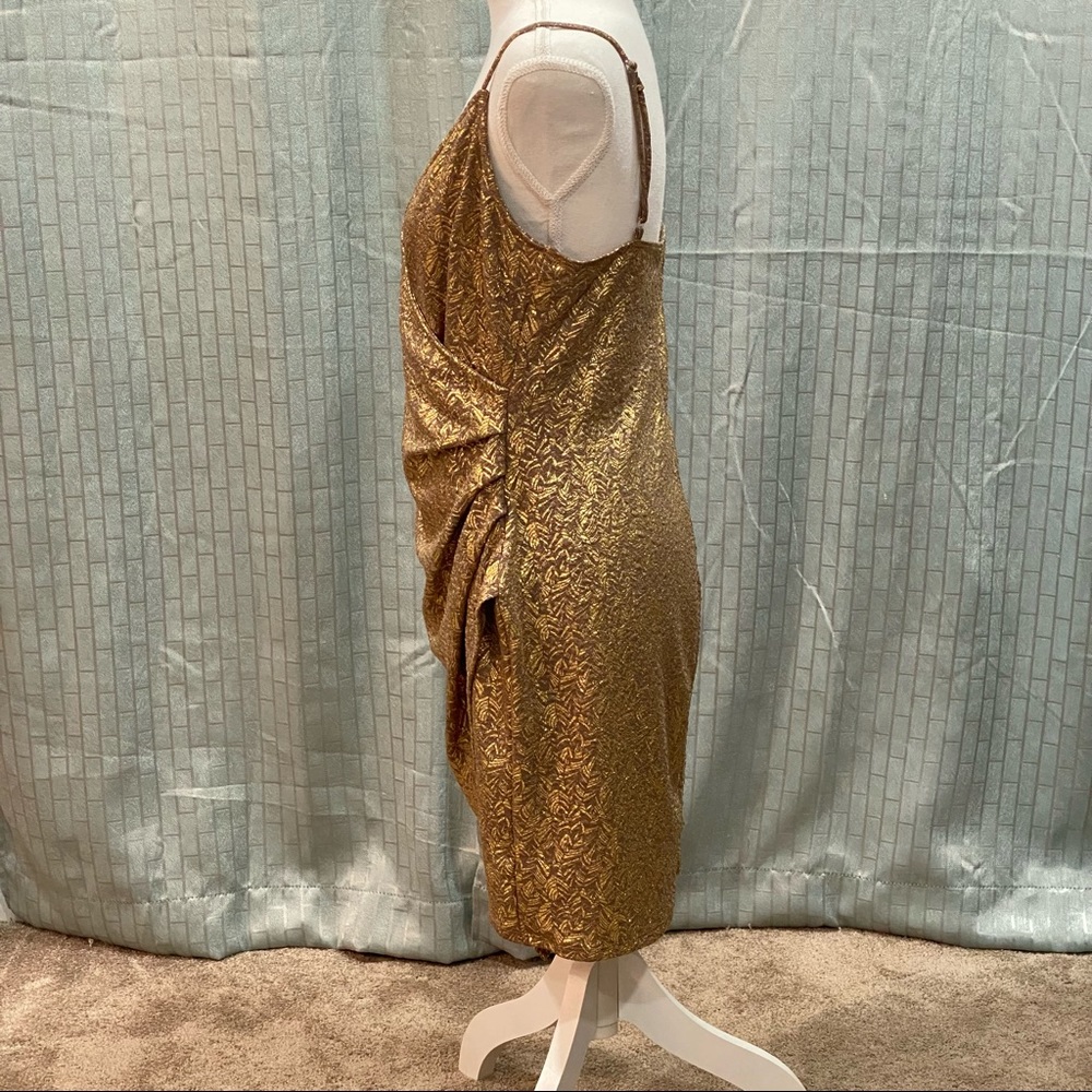 XL Rhapsody gold dress - Picture 2 of 4